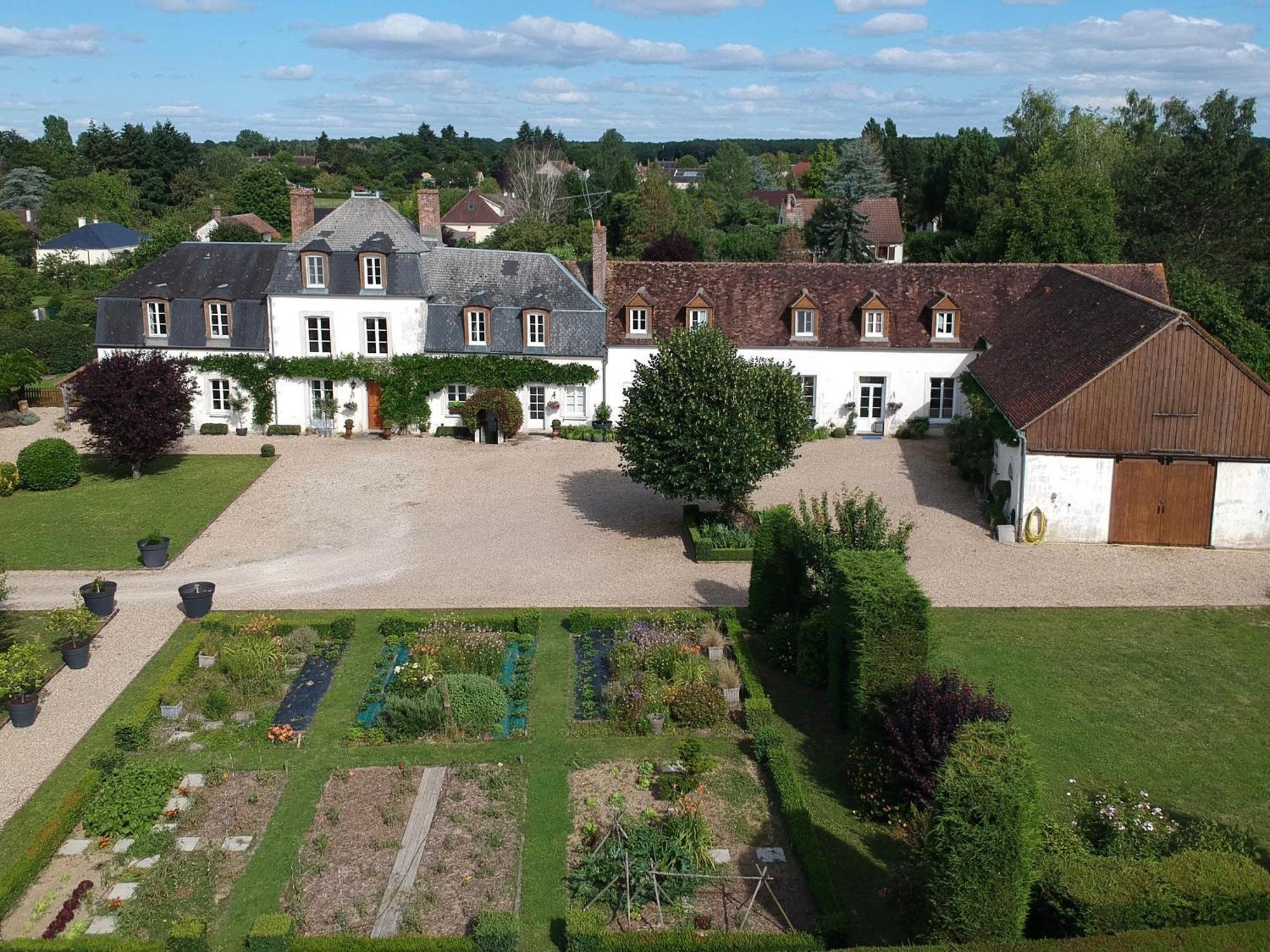 Maison De Famille Pres De Montargis - Elegance Et Confort En Foret - Fr-1-590-354 Paucourt Kültér fotó